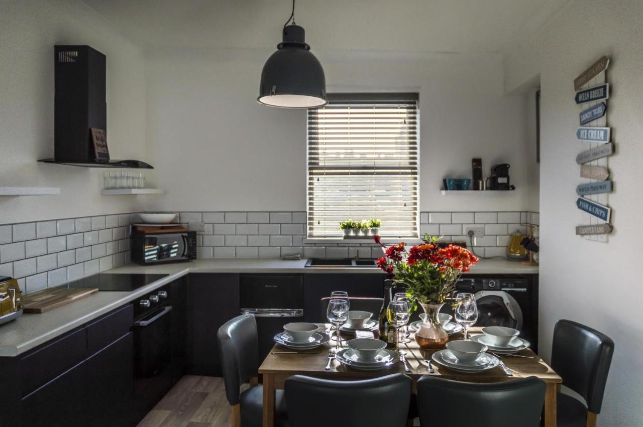 Ivydene - 3 Bedroom Holiday Home - Tenby Bagian luar foto