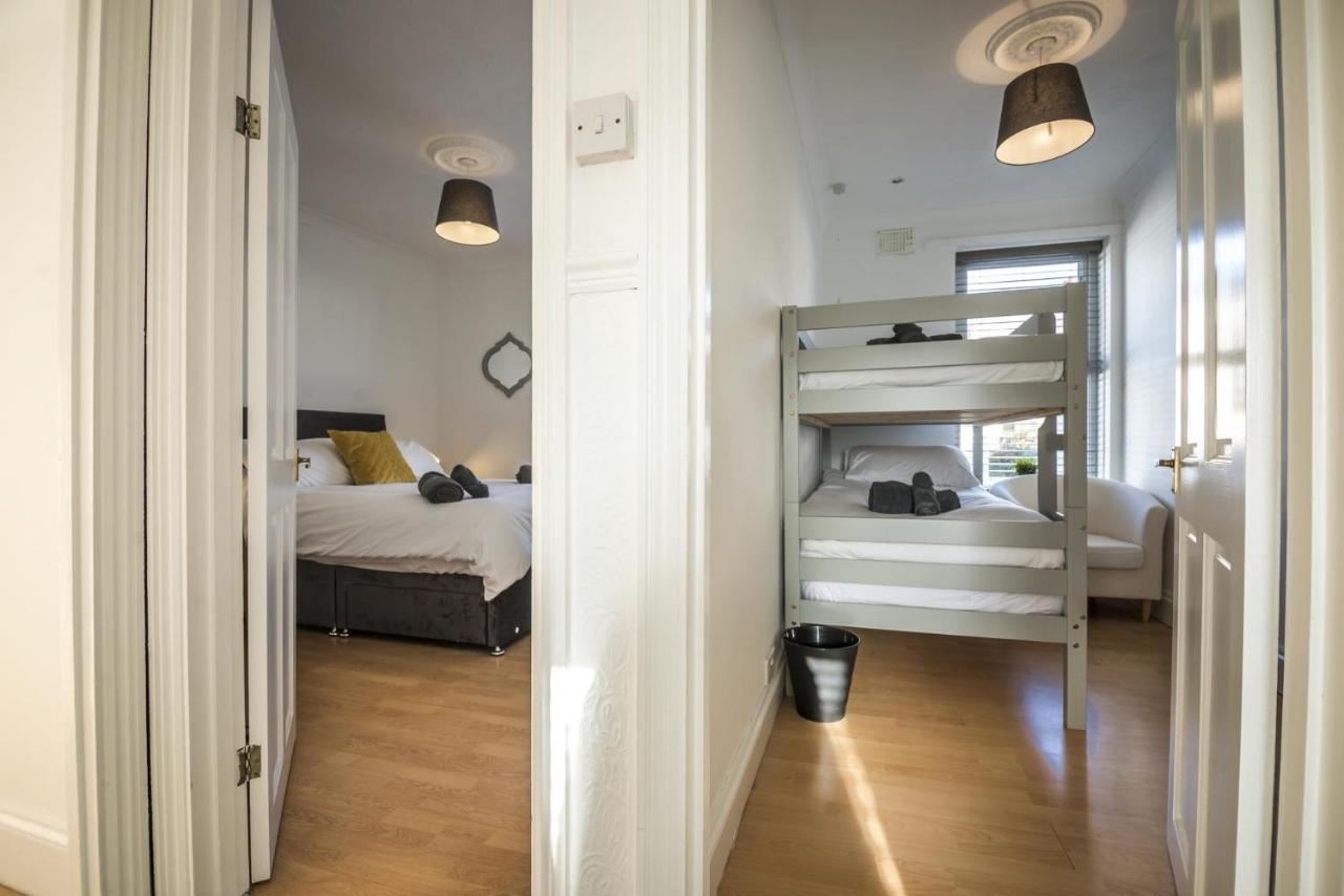 Ivydene - 3 Bedroom Holiday Home - Tenby Bagian luar foto