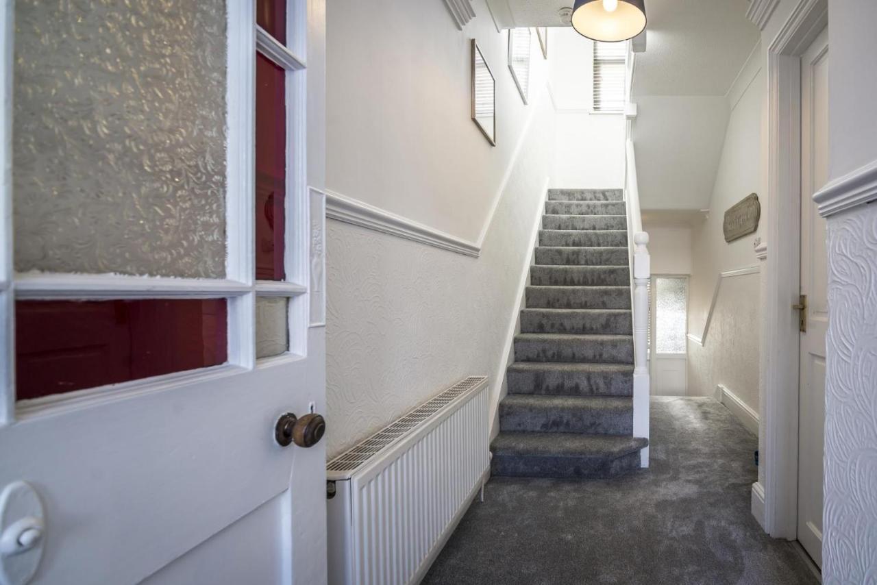 Ivydene - 3 Bedroom Holiday Home - Tenby Bagian luar foto