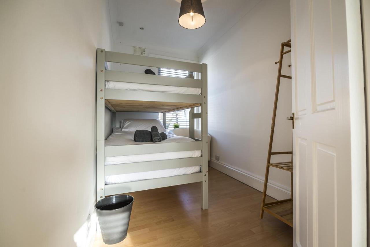 Ivydene - 3 Bedroom Holiday Home - Tenby Bagian luar foto